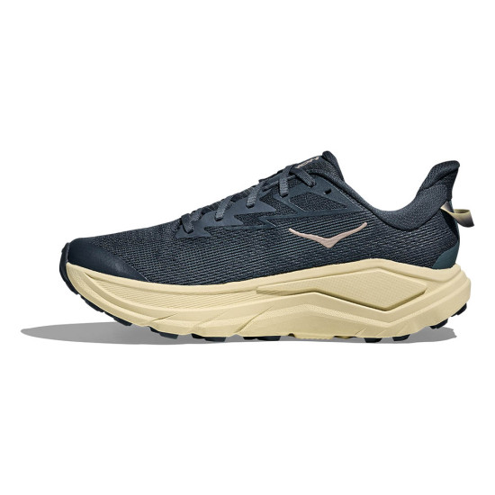 Hoka Challenger 8